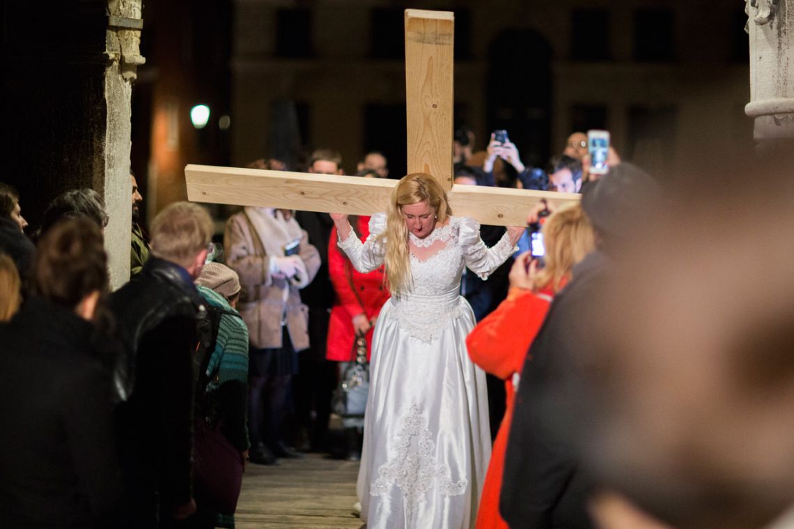 Jill McDermid, Woman on a Cross. Venice International Performance Art Week (2014). Photograph by Monika Sobczak.